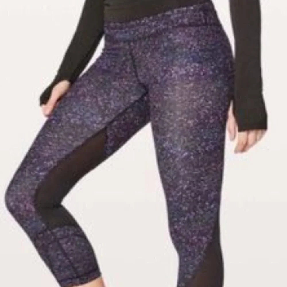 ✅ Lululemon Run‎ Inspire Crop II Mesh Leggings SIZE 4 PURPLE